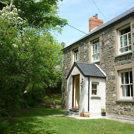 Tabor House B&B Fishguard Exterior photo